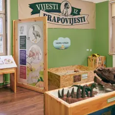 U Muzeju krapinskih neandertalaca otvorena izložba za djecu „Vijesti iz prapovijesti“ 18