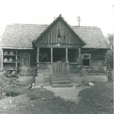 Otvorenje izložbe „Planjke, vugli, cifre – dokumentiranje drvene arhitekture Turopolja – starija i nova građa u dijalogu“ u Kumrovcu 2